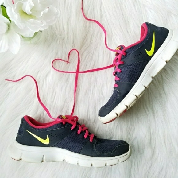 Nike Shoes - Nike Flex Experience RN Running Tennis Shoes